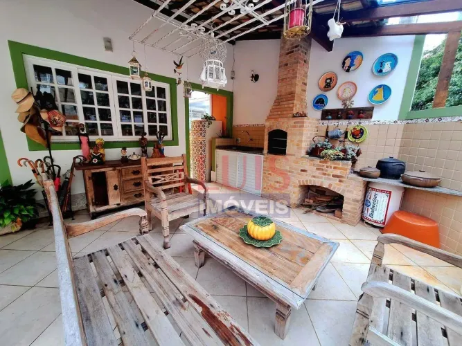 Linda e Acolhedora Casa