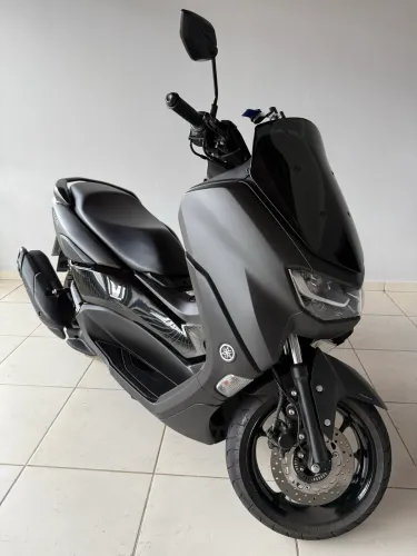 Yamaha NMAX 160 Connected 2024 - Único Dono, 7.900 km, Preta Impecável