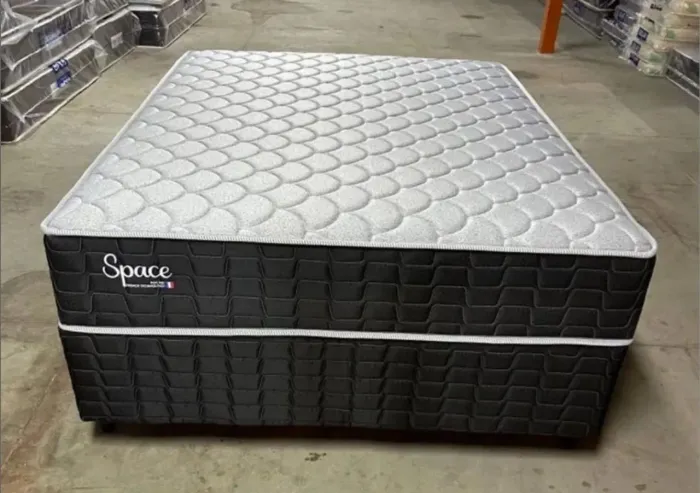 Cama box space molas ensacadas casal padrão