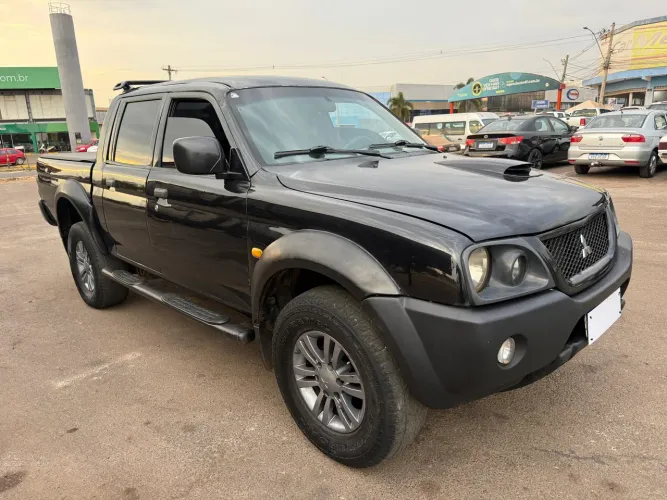 Mitsubishi L200 Outdoor HPE 2.5 4X4 CD T.dies. Mec. 2007