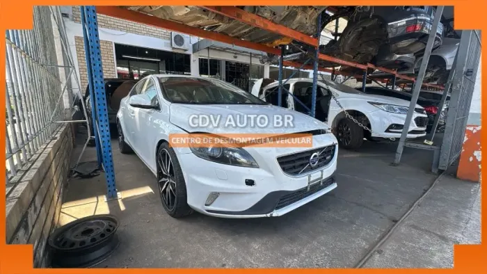 Sucata Volvo V40 T4 Automatico 2015