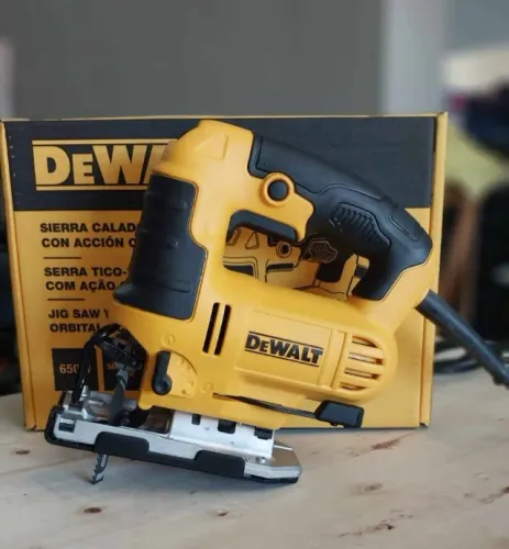 Serra Tico Tico 650W Velocidade Variável Profissional - Dewalt (Loja/Nova)
