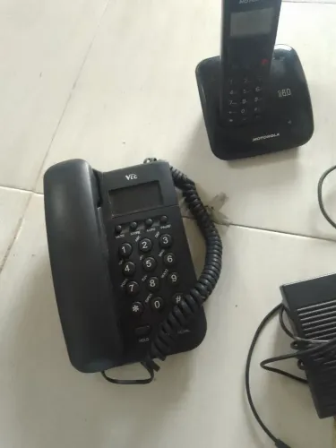 Telefone Fixo VEC + Telefone Sem Fio Motorola