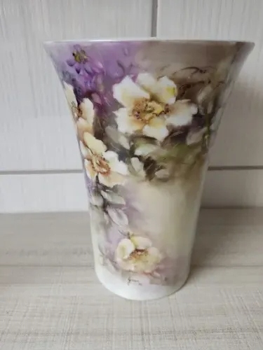 Vaso Antigo Porcelana Pintado A Mão 20 Cm Tema Flores (Usado)
