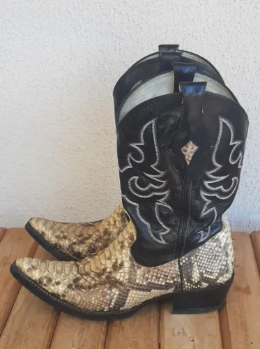Bota Masculina N.39/40 Couro Exótico - Cobra Piton