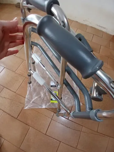 Andador de alumínio flexível 