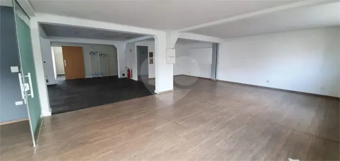 Prédio inteiro à venda ou para locação em Vila palmares - SP