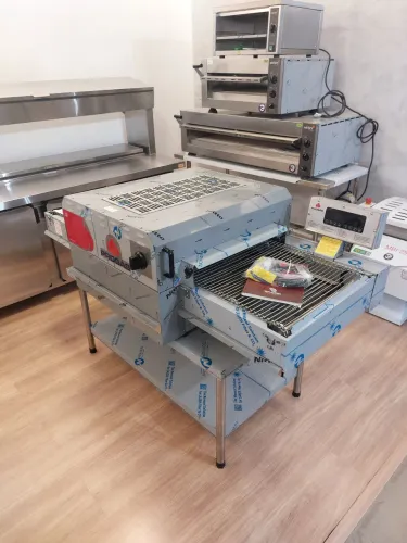 Forno de esteira para pizzas até 50cm novo pronta entrega 