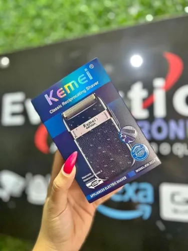 Maquininha de Barbear - KEMEI - KM2024