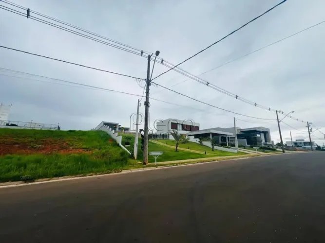 Terreno à venda em Indaiatuba, Parque Residencial Indaiá, com 1200 m²