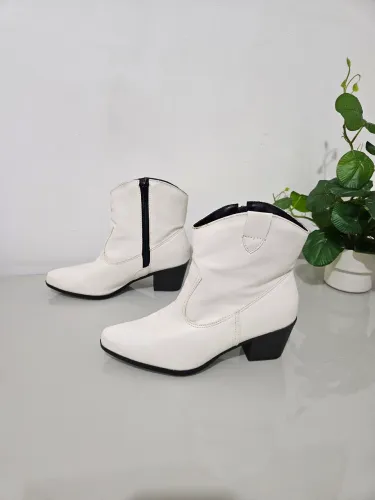 Botas Brancas Estilo Country - N 37