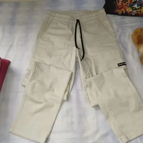 Calça cargo bege tam 16, serve 34 e 36