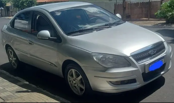 Chery Cielo Sedan 1.6 16V 119cv 4P 2011