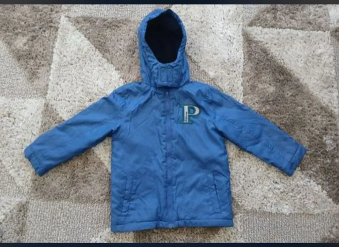 Casaco Infantil Azul com Capuz C&A Tam 6