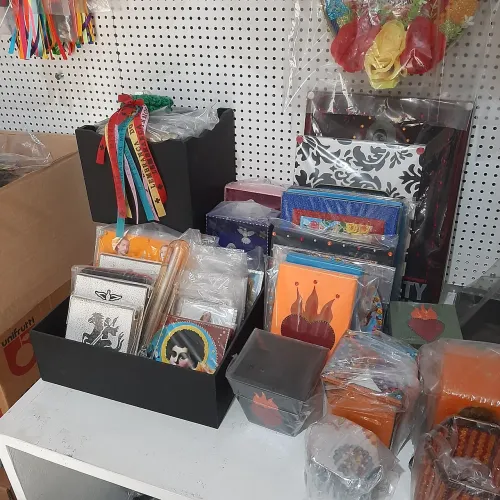 Lote Decorações Peças Artesanais e Religiosas Variadas