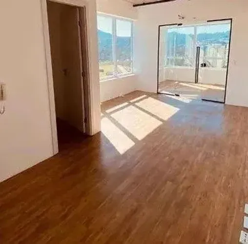 Sala à venda em Santana de Parnaíba, Santana de Parnaíba, com 39 m²