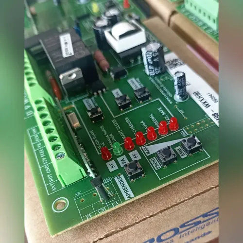 Placa de portão NKXH90 Novo Modelo Rossi(Honestidade e Qualidade)