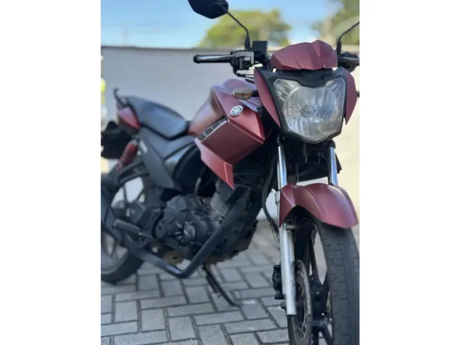 Yamaha Ys 150 fazer sed 2019 - Peq entrada + parcelas a partir de 387,99