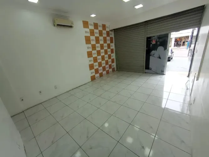 ALUGUEL DE SALA COMERCIAL Local: Vieiralves  Tipo: térrea  Área: 124m²