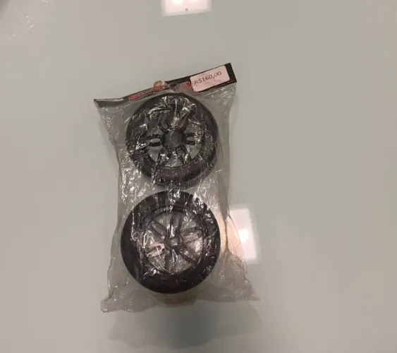 Par de Rodas para Carrinho de Controle Remoto (RC)