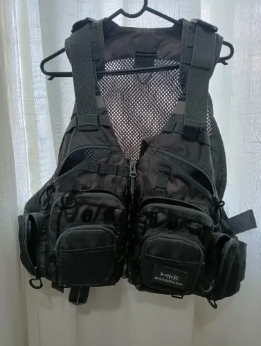 Colete de Pesca LIXADA BASSDASH em excelente estado