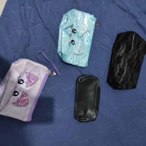 Lote Necessaires ( o lote por 15,00)