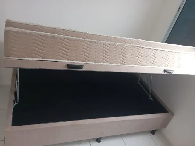 Baú Solteiro Bege Claro Suede