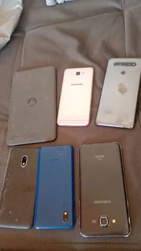 Aparelhos de celular,Pra quem aproveita pra retirada de peças ,tenho um tablet tbm. 