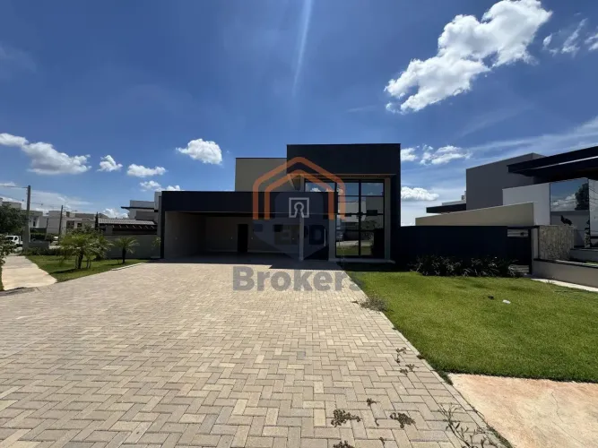 Casa em Condominio em Vale Azul - Jundiaí, SP