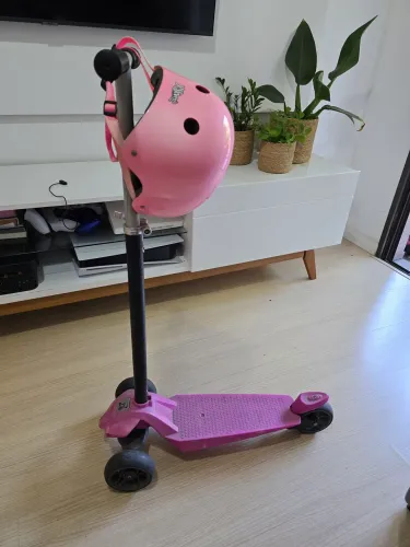 Vendo patinete mais capacete