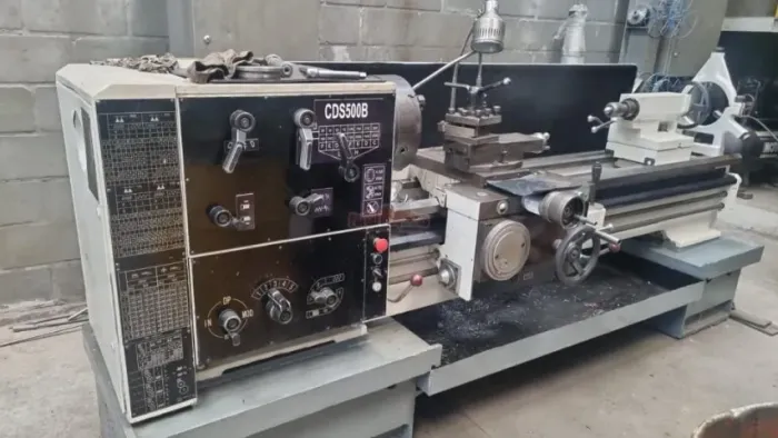 Torno Mecânico marca TIMEMASTER modelo CDS500B - 500x1500mm