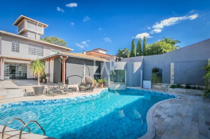 Casa à venda, 4 quartos, 2 suítes, 8 vagas, São Luiz - Belo Horizonte/MG