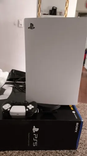 PS5 Digital Seminovo