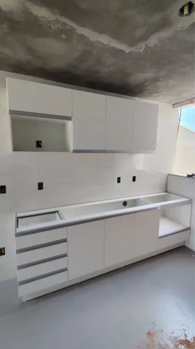 Cozinha em 100%MDF Balcão e aéreo 