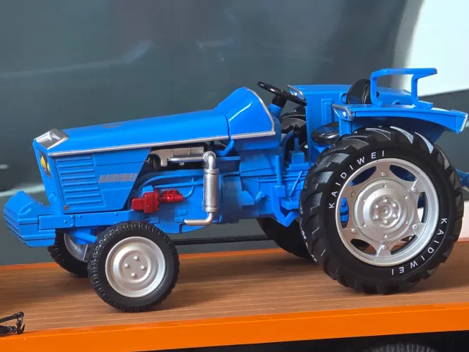 Miniatura 1:18 trator todo de ferro abre motor direcao