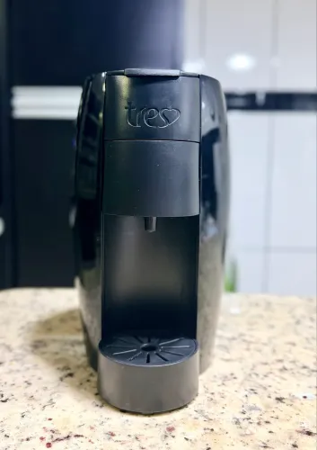 Cafeteira TRES LOV Multibebidas + Porta Cápsulas