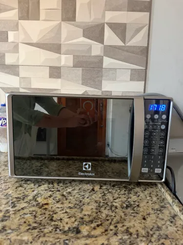 Microondas inox eletrolux