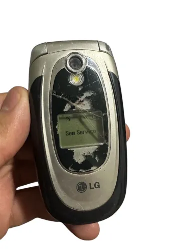 Flip Clássico LG - Modelo C1300i (ou similar)