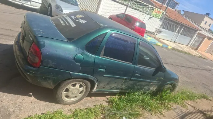 Chevrolet Corsa Sedan GLS 1.6 MPFI 4P 2000
