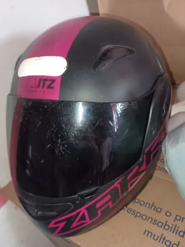Vendo Capacete.