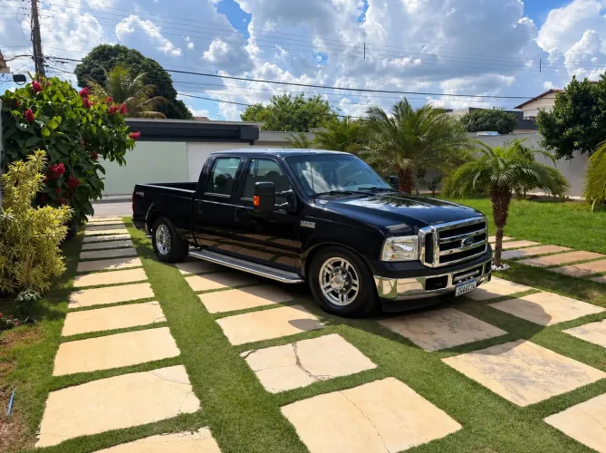 Ford F-250 XLT 4.2 180cv CD TB Diesel 2005