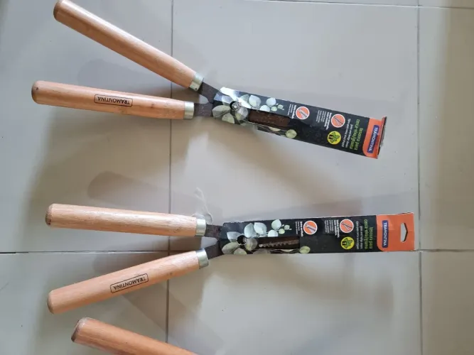 Vendo Tesoura para Poda Tramontina