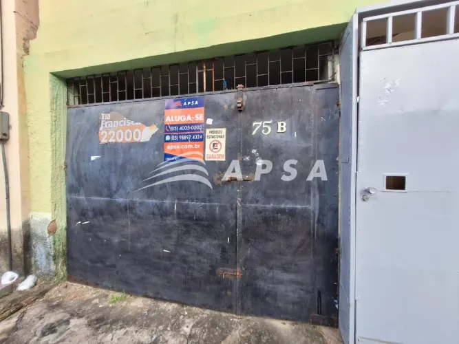 GALPÃO, MEDINDO 150 M², BANHEIROS SOCIAL. BOA LOCALIZAÇÃO NO MONTESE, ENTRE A DESEMBARGADO