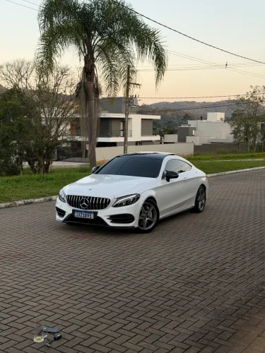 Mercedes-Benz C-250 Sport Coupe 2.0 16V 211cv Aut. 2017