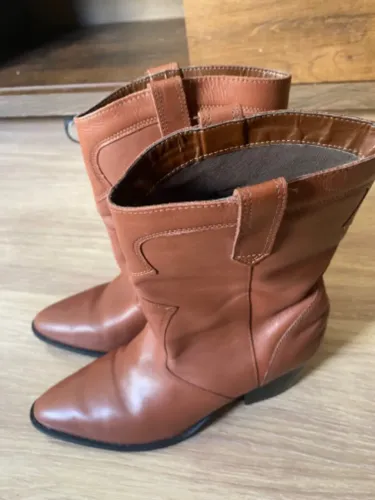 Bota Renner