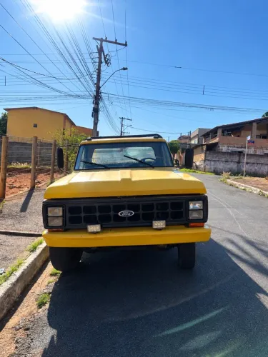 F4000 reboque prancha com asa delta