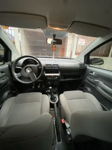 Volkswagen Fox 1.0 MI Total Flex 8V 5P 2010