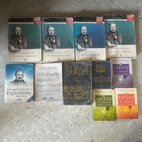 vendo livros religiosos