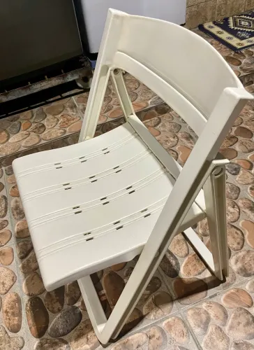 Cadeira plástica marfinite