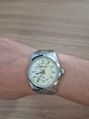 Relógio GMT estilo Grand Seiko